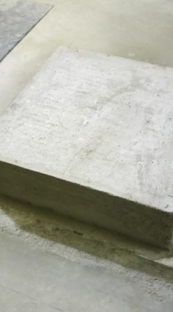 Obras Civiles: montaje de las bases para acelerógrafos