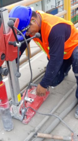 Obras Civiles: perforación con diamantina